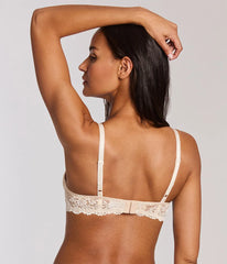 Embrace Lace® Underwire Bra: Sand/Ivory