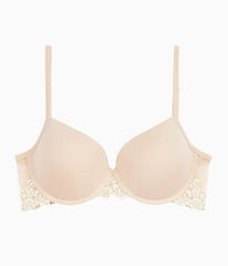 Embrace Lace® Petite Push Up Underwire Bra: Sand