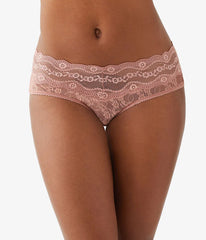 Lace Kiss Hipster: Burlwood