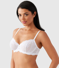 Vivid Attraction Underwire Bra: White