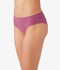 b.bare Cheeky: Raspberry Coulis