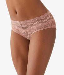 Lace Kiss Hipster: Burlwood