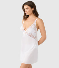 Modern Affair Chemise: White