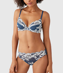 Instant Icon® Underwire Bra: Sargasso Sea/Egret